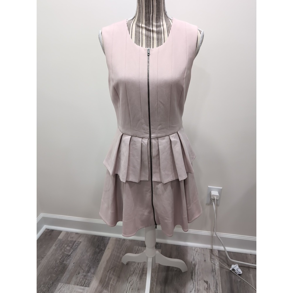 NEW BCBG Max Azria Audrey Dress Pale Pink Zipper Front Tiered $338 Size 8 - Picture 2 of 11